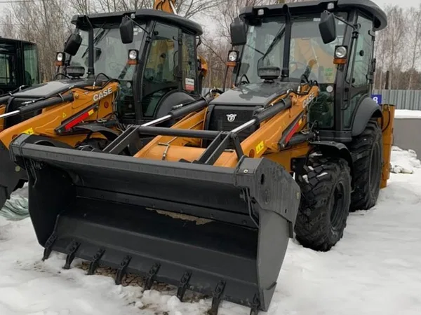 Экскаватор-погрузчик Case 570ST