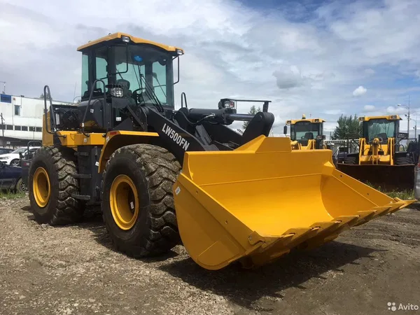 Фронтальный погрузчик XCMG ZL50RU