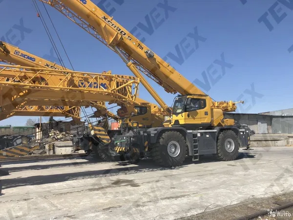 Самоходный кран XCMG XCR70