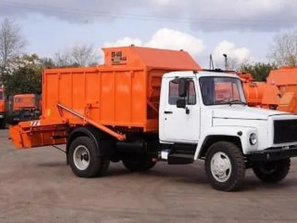Мусоровоз КОММАШ Арзамас КО-440 на шасси ГАЗ