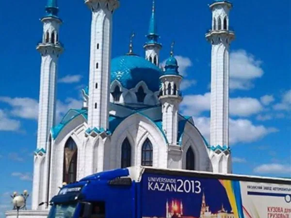 Тентованный грузовик Volvo FH420