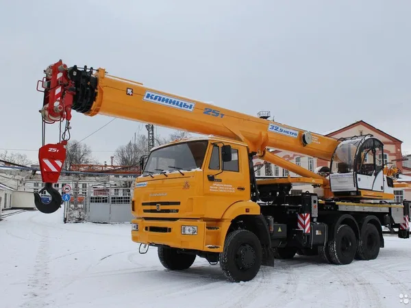Автокран Клинцы КС-55713-4К-4В на шасси КамАЗ 65111