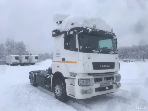 Седельный тягач КамАЗ 5490