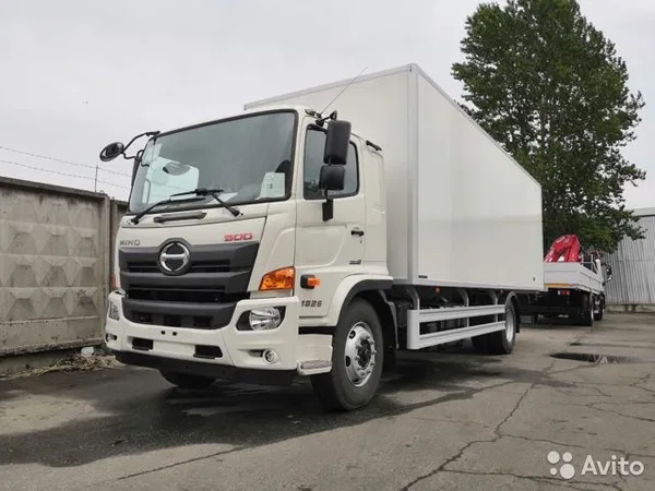 Грузовой фургон Hino 500 GH8JP7G-SHR Cargo
