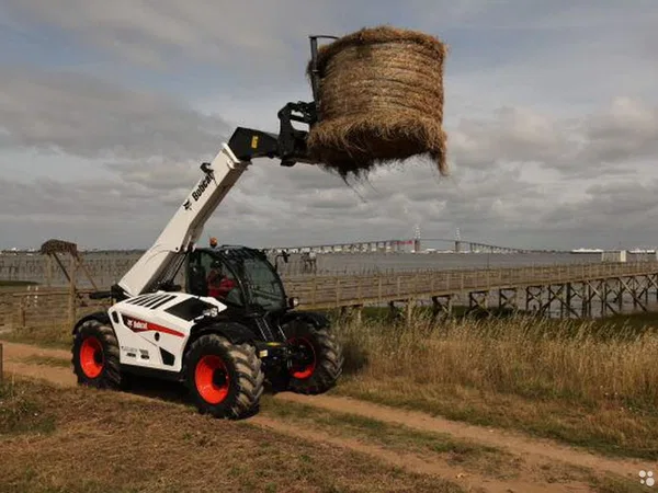Телескопический погрузчик Bobcat TL38.70HF Agri