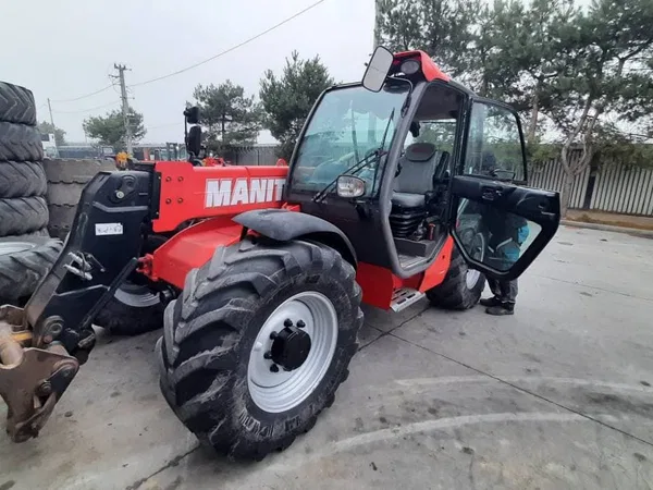 Телескопический погрузчик Manitou MLT 735-120 LSU