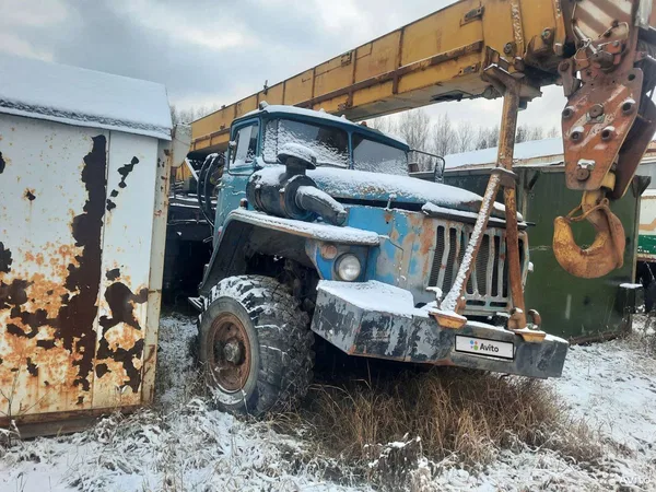 Автокран Ивановец КС-45717-1 на шасси УРАЛ