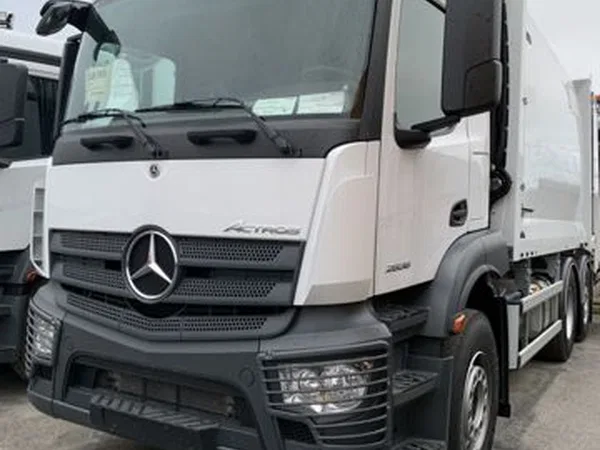 Мусоровоз Zoeller МЕDIUМ Хli-В на шасси Mercedes-Benz