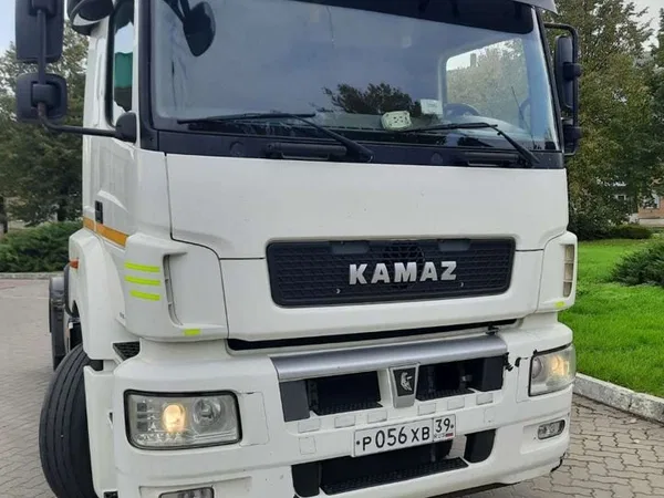 Седельный тягач КамАЗ 5490