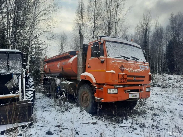 Бензовоз НефАЗ 66062-1113-46