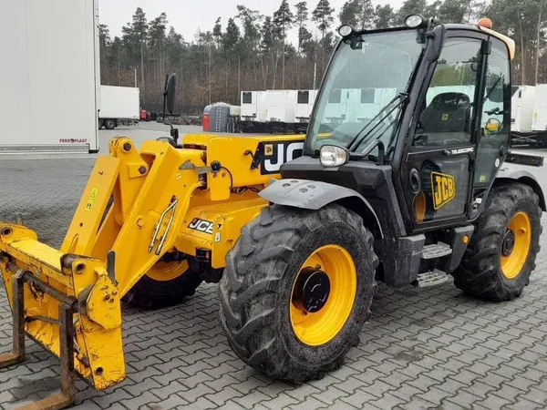 Телескопический погрузчик JCB 531-70 Agri
