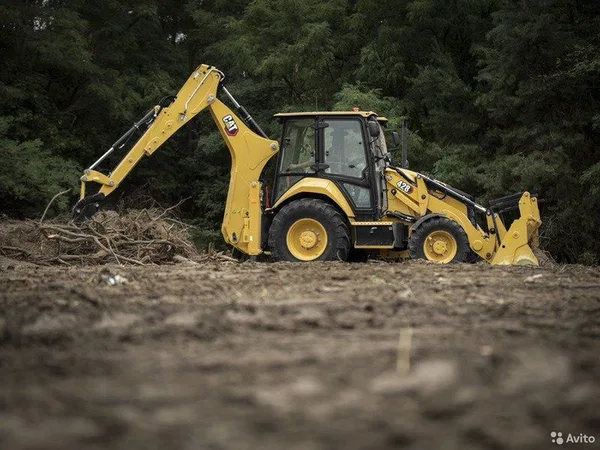 Экскаватор-погрузчик Caterpillar 428