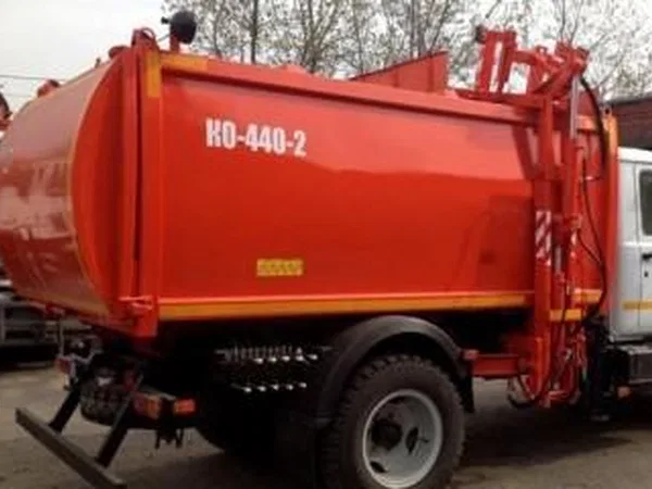 Мусоровоз КОММАШ Арзамас КО-440-2 на шасси ГАЗ