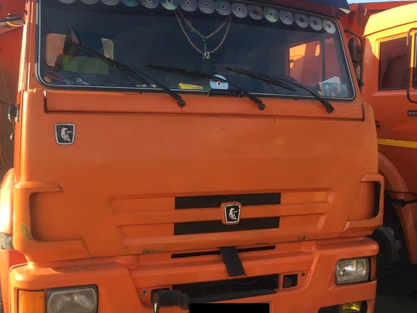 Самосвал КамАЗ 6520