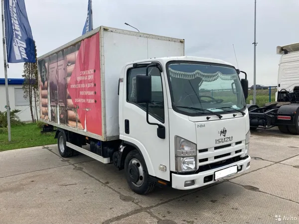 Промтоварный фургон Isuzu ELF