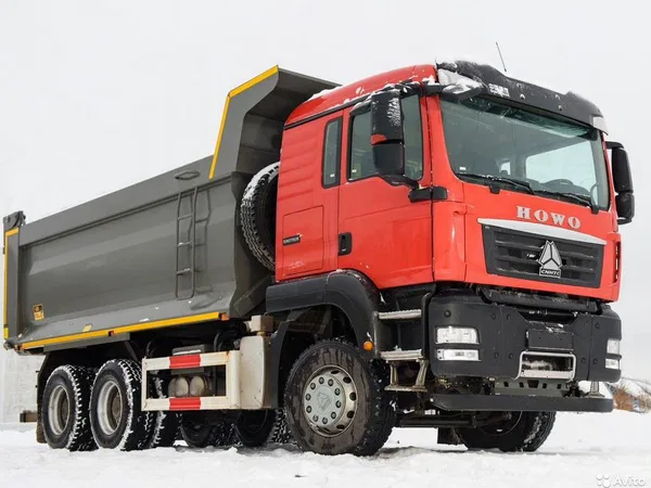 Самосвал HOWO T5G