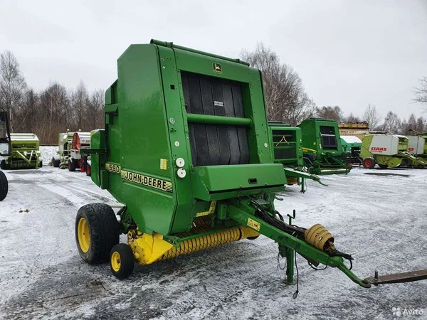 Пресс-подборщик John Deere 590