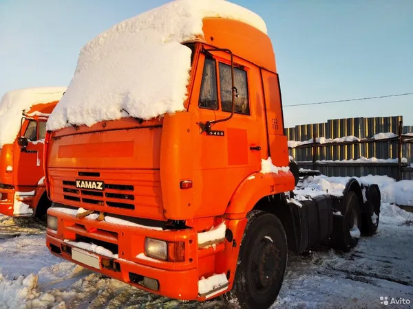 Седельный тягач КамАЗ 6460