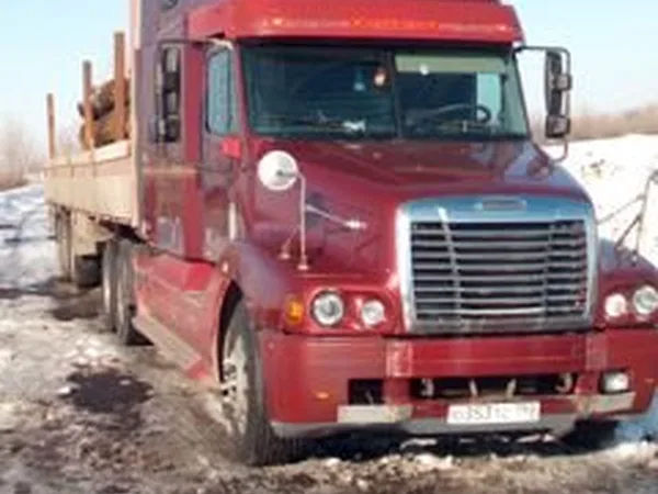 Седельный тягач Freightliner