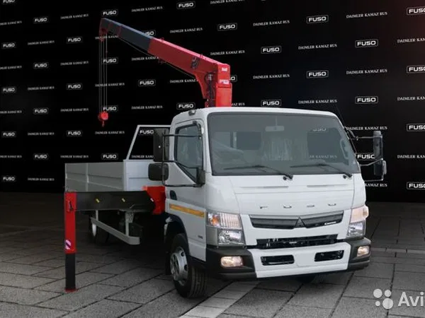 Бортовой грузовик с КМУ Mitsubishi Fuso Canter