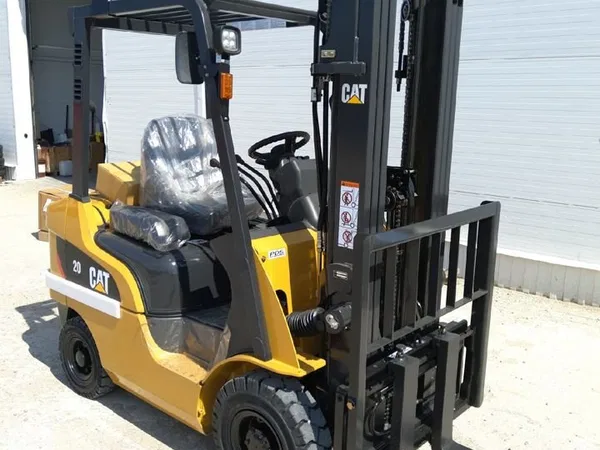 Вилочный погрузчик Caterpillar DP20NT