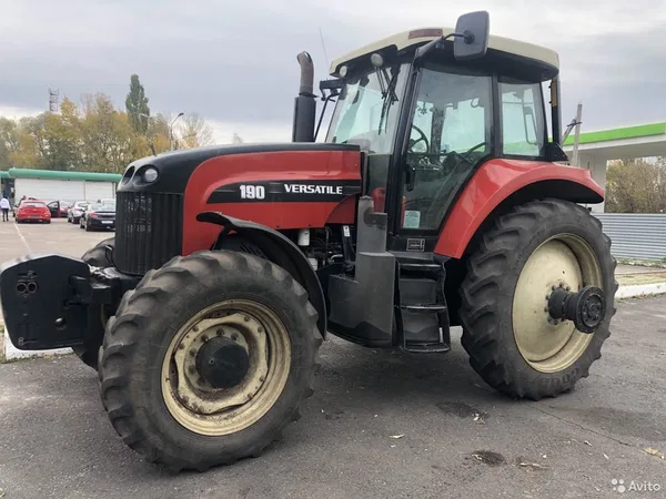 Трактор Versatile 190