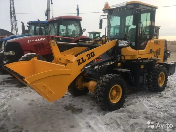 Фронтальный погрузчик Yigong ZL20