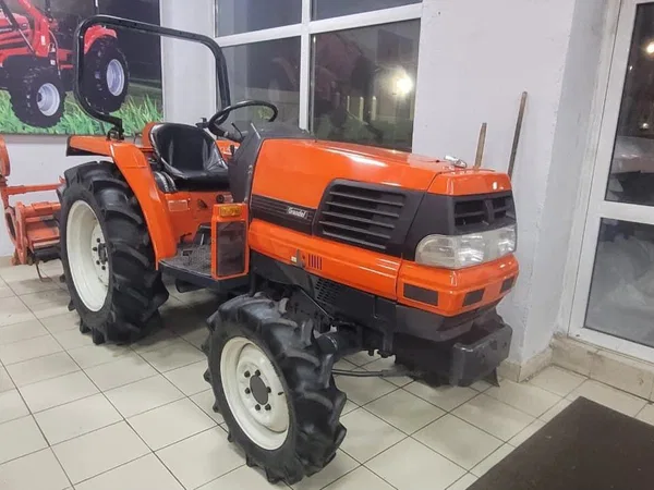 Мини-трактор Kubota GL260