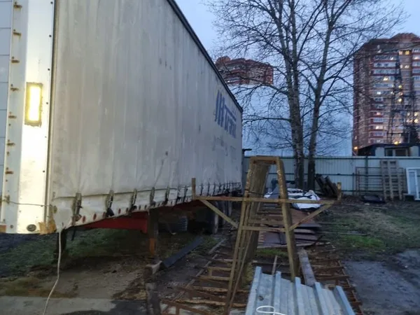 Тентованный полуприцеп Schmitz Cargobull S01