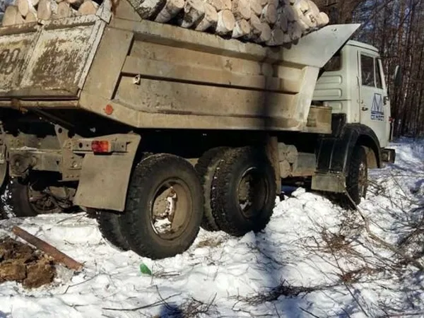 Самосвал КамАЗ
