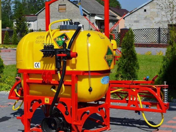 Навесной опрыскиватель Demarol ОПН-200-1000VB