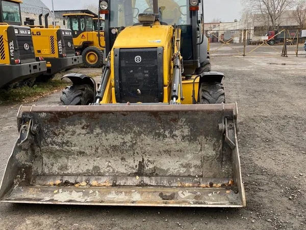 Экскаватор-погрузчик New Holland B80B