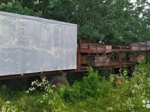 Прицеп пчеловоз
