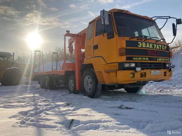 Эвакуатор ISUZU Giga CYZ52T с КМУ