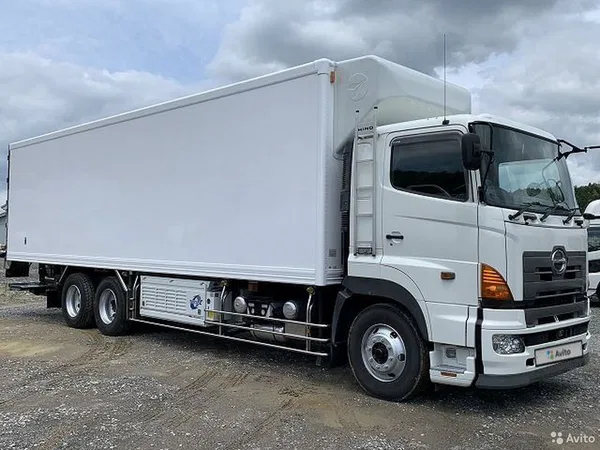 Изотермический грузовик Hino Profia