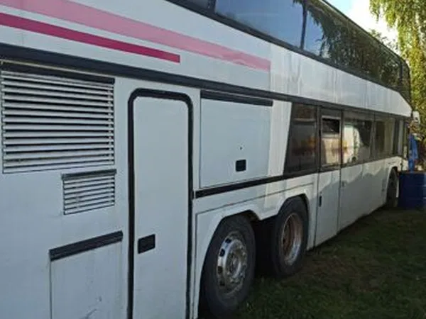 Автобус Neoplan 122