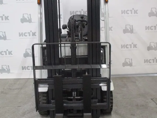 Вилочный погрузчик Unicarriers FGE15T5
