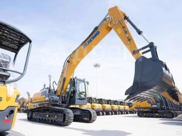Гусеничный экскаватор XCMG XE225DN