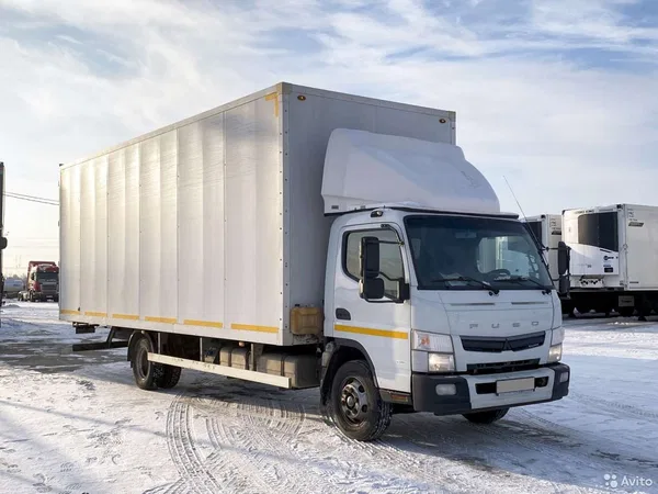 Промтоварный фургон Mitsubishi Fuso Canter TF