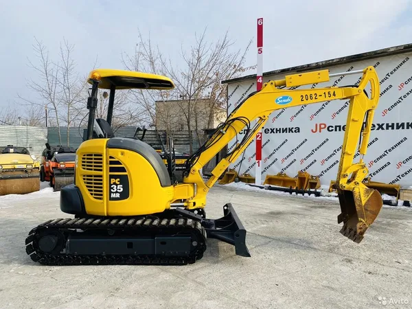 Мини-экскаватор Komatsu PC35
