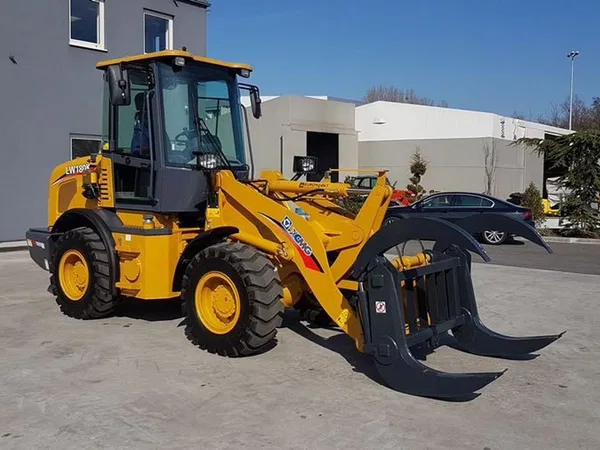 Фронтальный погрузчик XCMG LW180FV