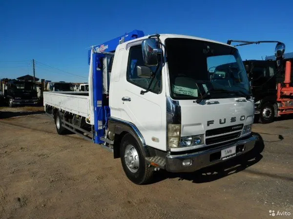 Бортовой грузовик с КМУ Mitsubishi Fuso Fighter