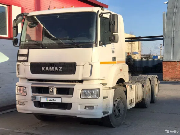 Седельный тягач КамАЗ 65206