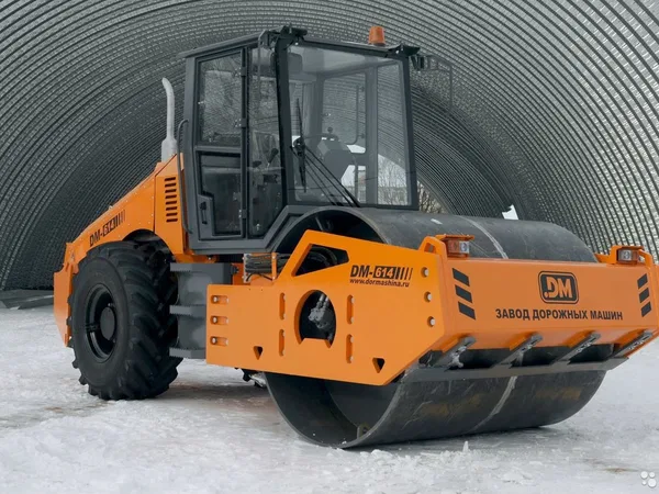 Грунтовый каток Завод Дорожных машин DM-614