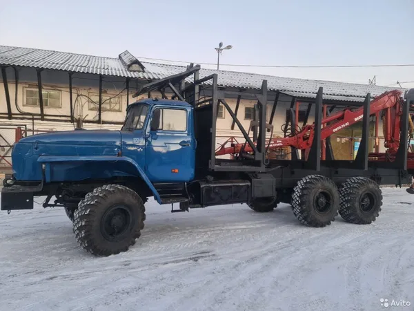 Сортиментовоз УРАЛ 4320 с КМУ