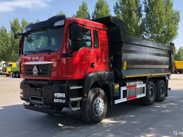 Самосвал HOWO T5G