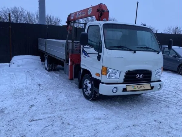 Бортовой грузовик с КМУ Hyundai HD78