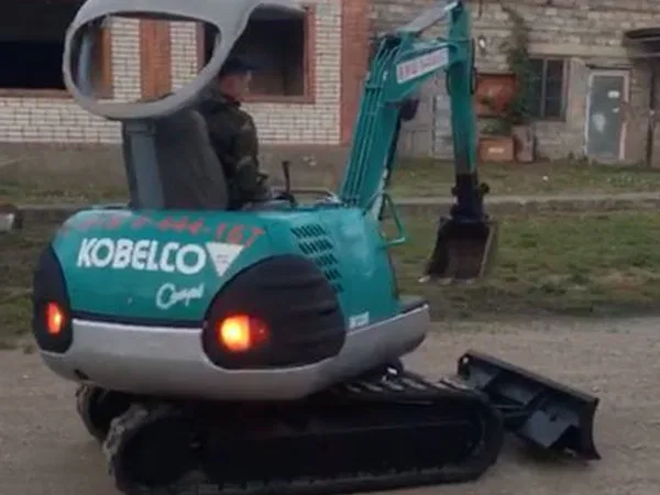Мини-экскаватор Kobelco SK025