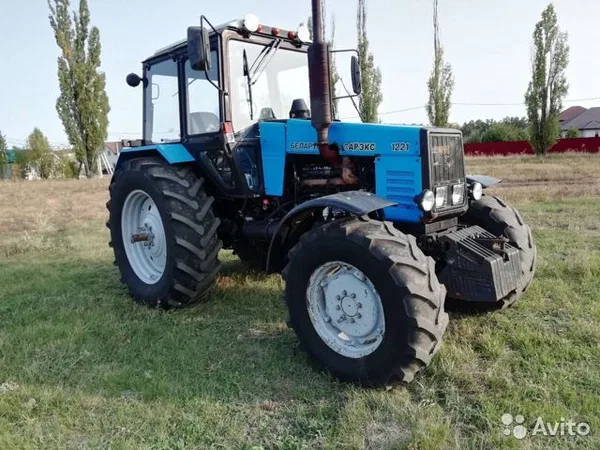 Трактор МТЗ Беларус 1221 Сарэкс