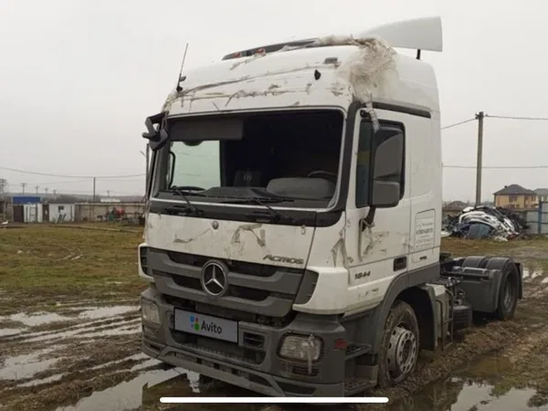 Седельный тягач Mercedes-Benz Actros 1844LS